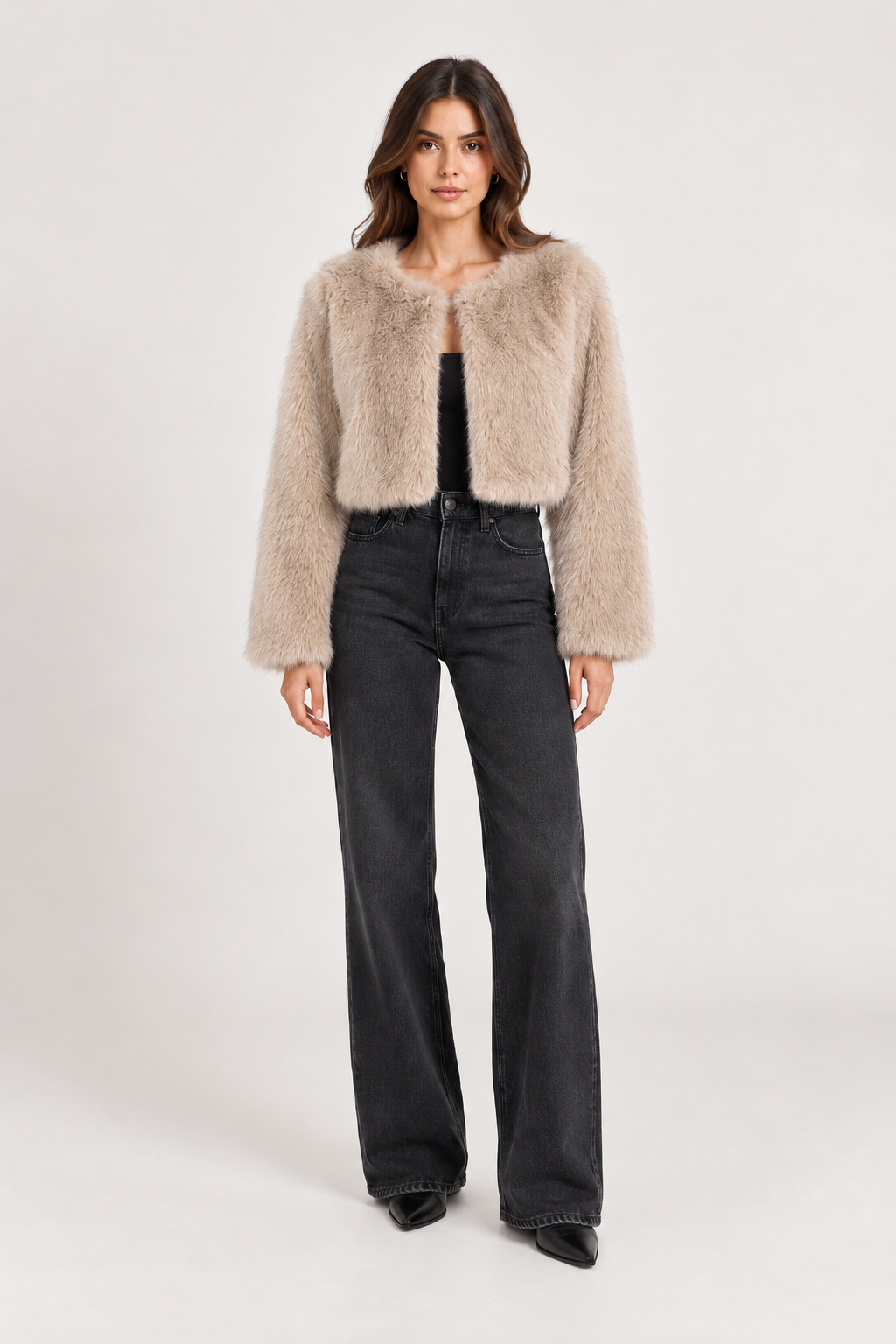 Chaqueta Bianca de pelo beige MIAyMIA vista frontal