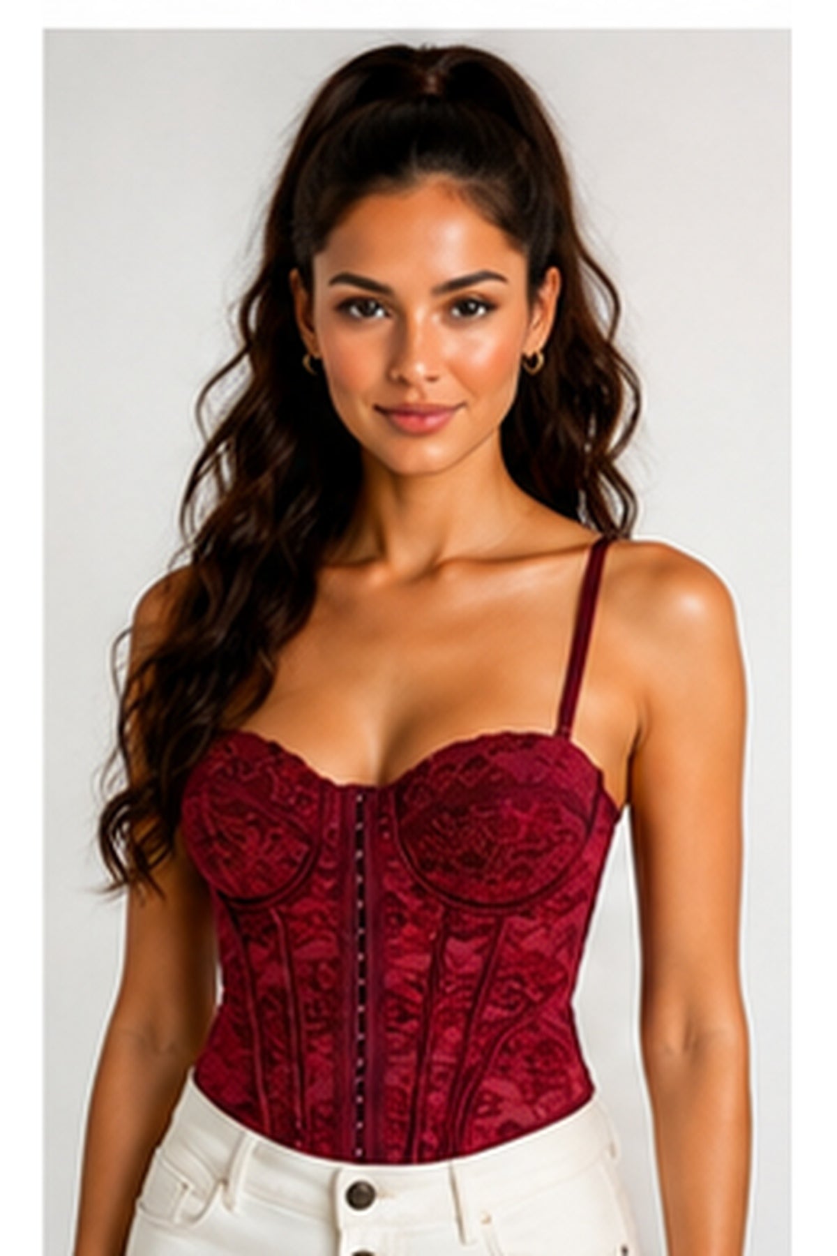 Top Corset Encaje burdeos en modelo MIAyMIA