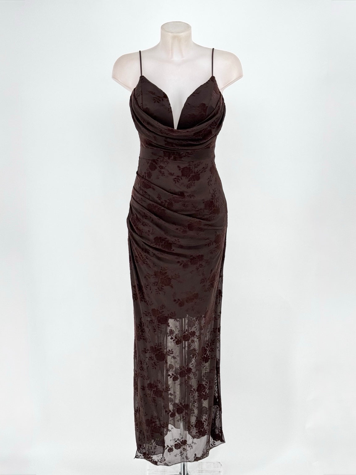 Vestido Fiorella chocolate frontal - MIAyMIA