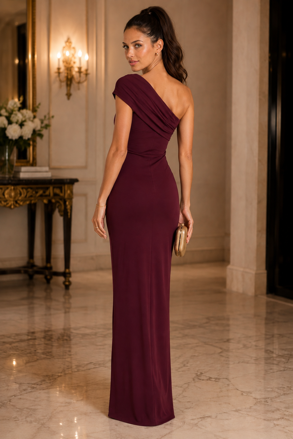 Vestido Gaeta burdeos vista de espalda