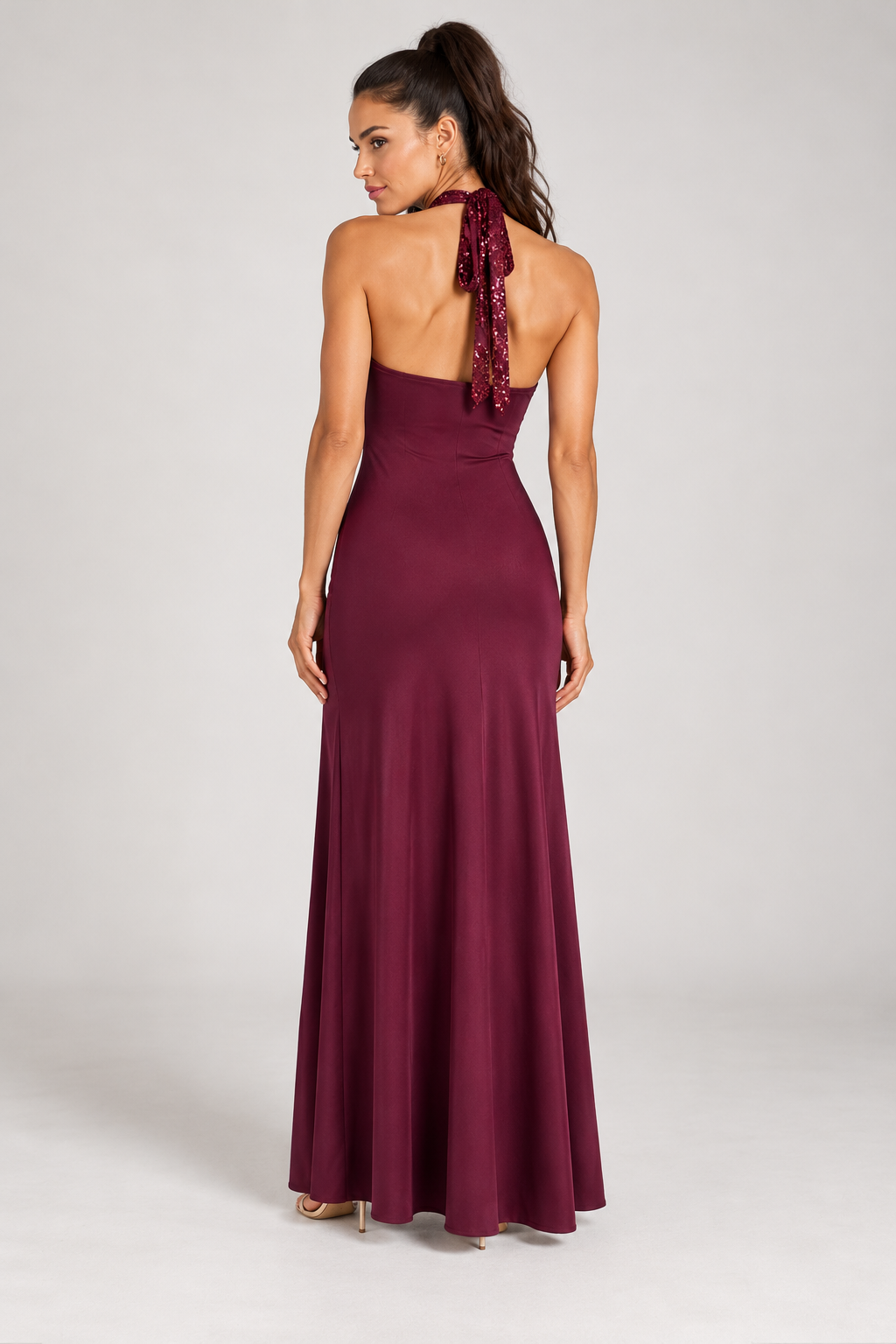 Vestido Salomè largo burdeos MIAyMIA vista de espalda