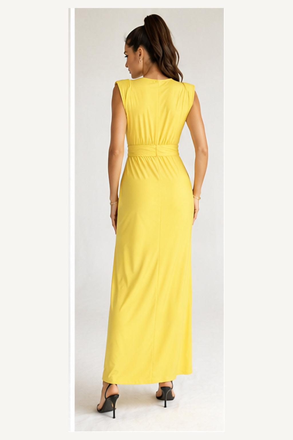 Vestido Sorrento amarillo vista de espalda