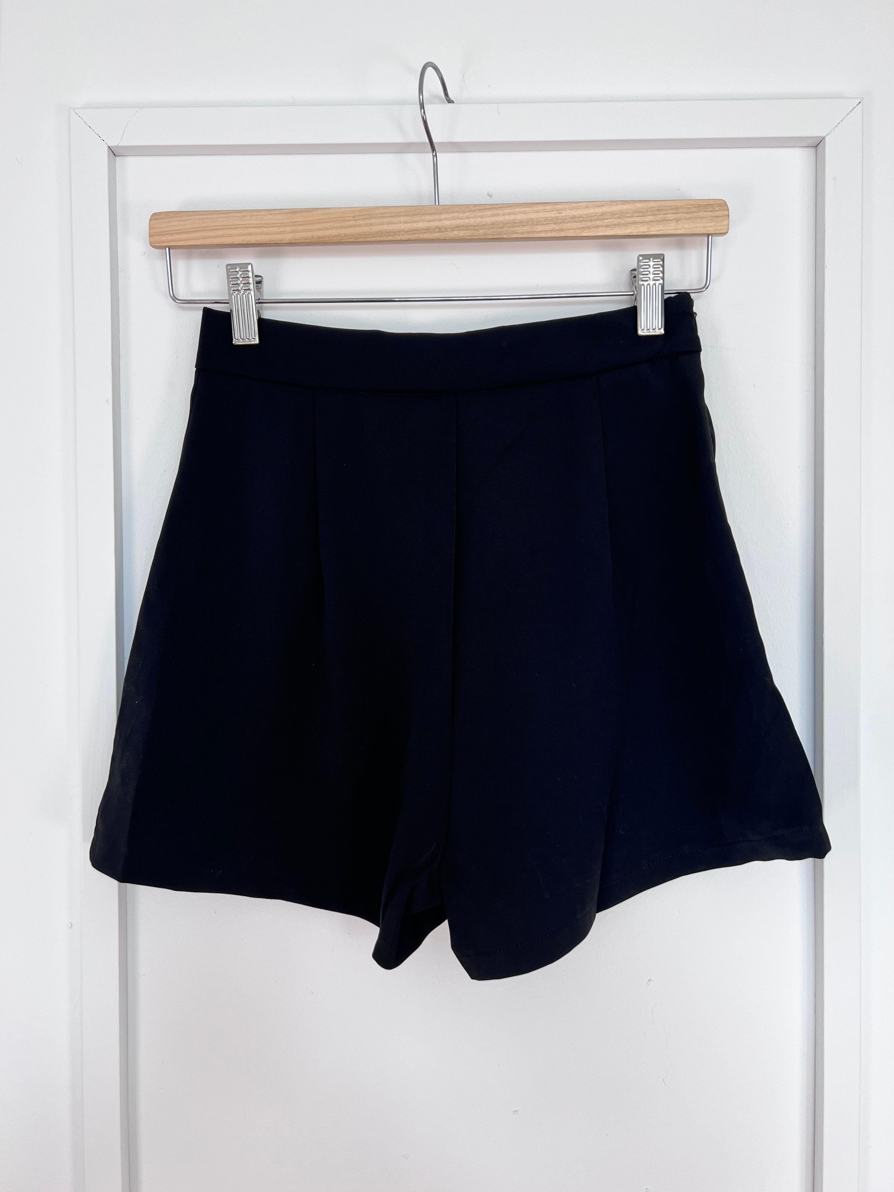 Short Candado